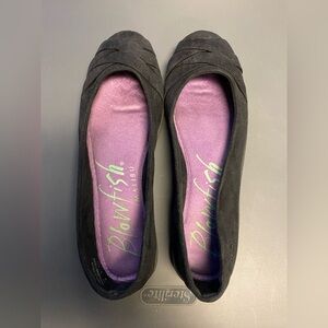 Black faux swede flats - rounded toe. Women’s size 9 - cushioned sole